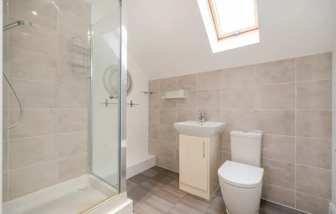 6 bedroom house to rent