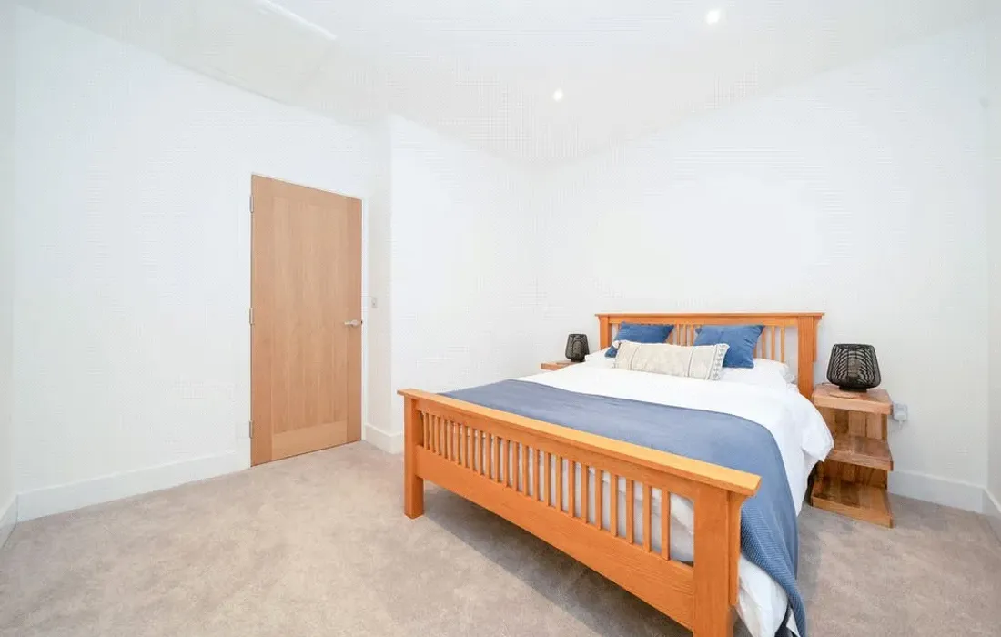 2 bedroom house for sale