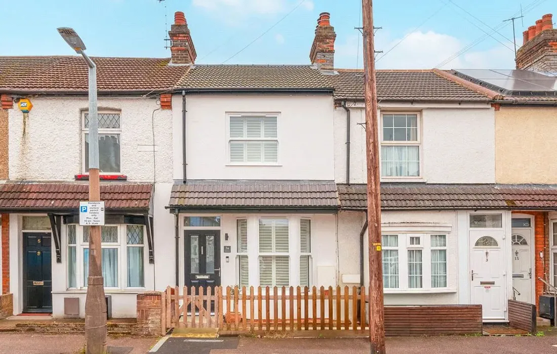 2 bedroom house for sale