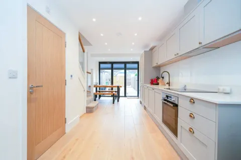 2 bedroom house for sale