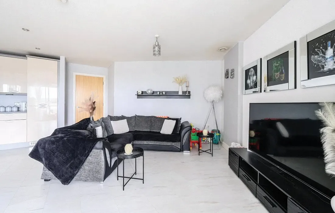 2 bedroom apartment for sale