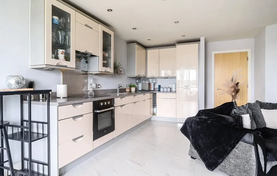 2 bedroom apartment for sale