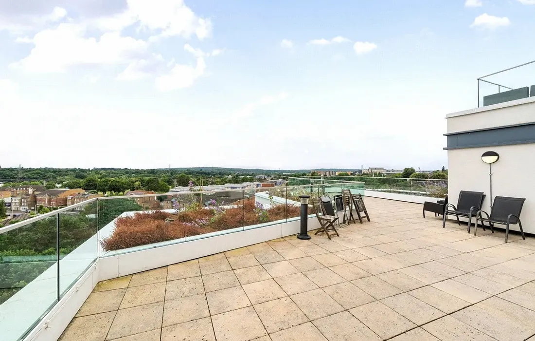 2 bedroom apartment for sale