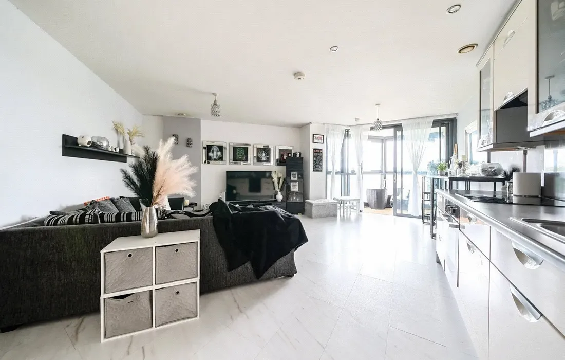 2 bedroom apartment for sale