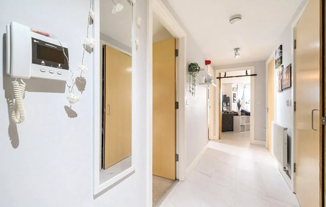 2 bedroom apartment for sale