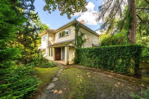 5 bedroom house for sale