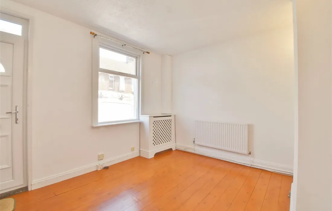 2 bedroom house to rent