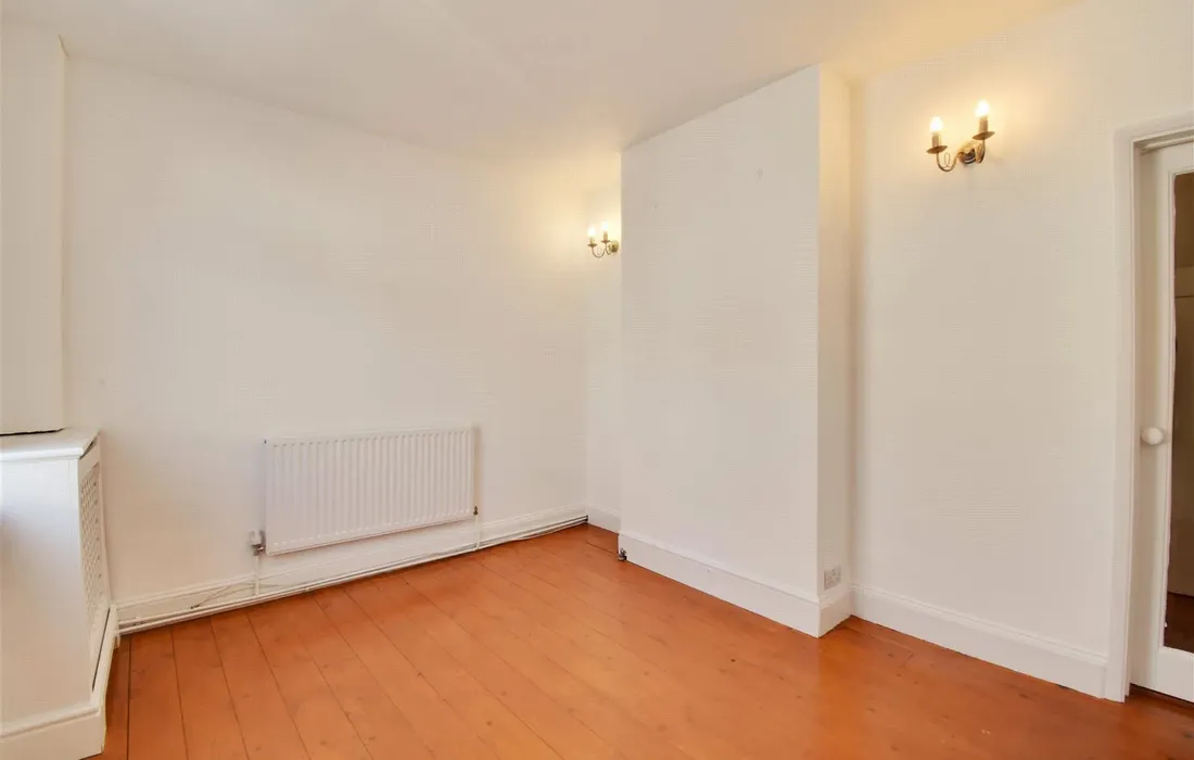 2 bedroom house to rent