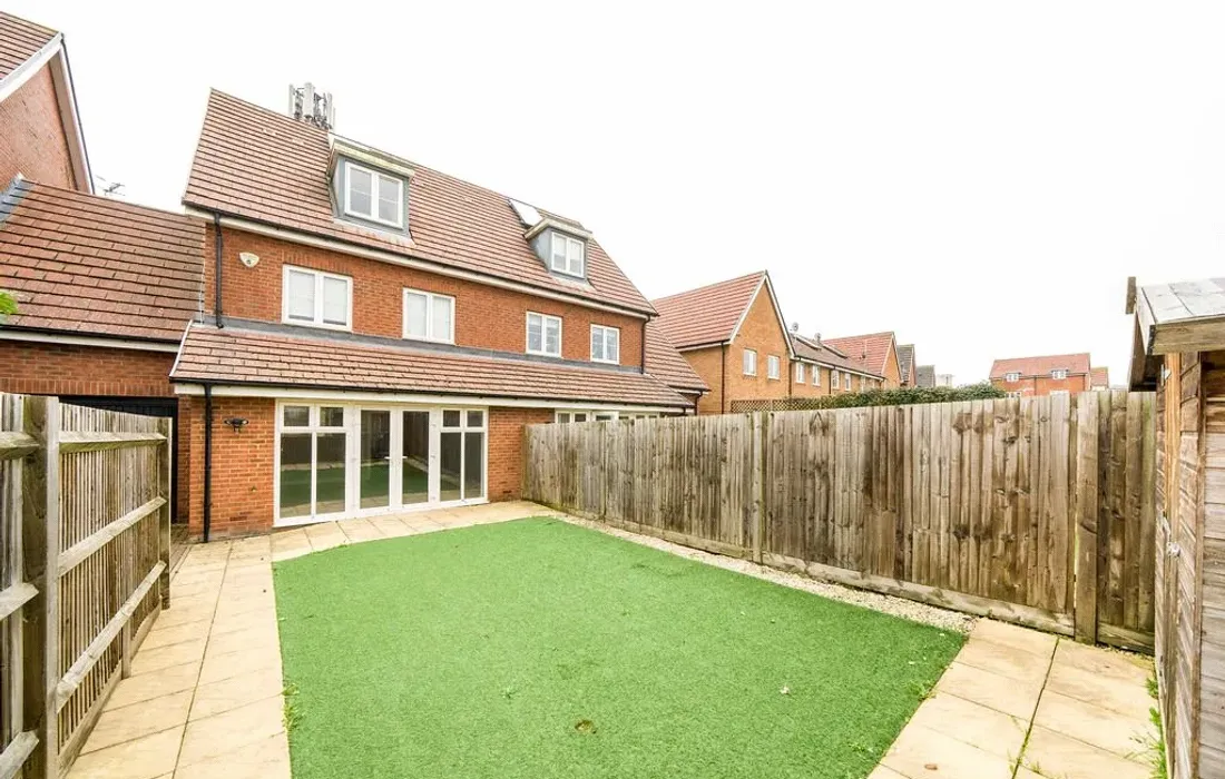 4 bedroom house for sale