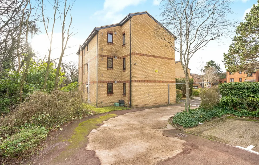 1 bedroom apartment for sale