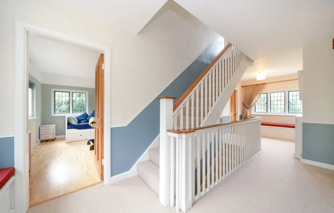 6 bedroom house for sale