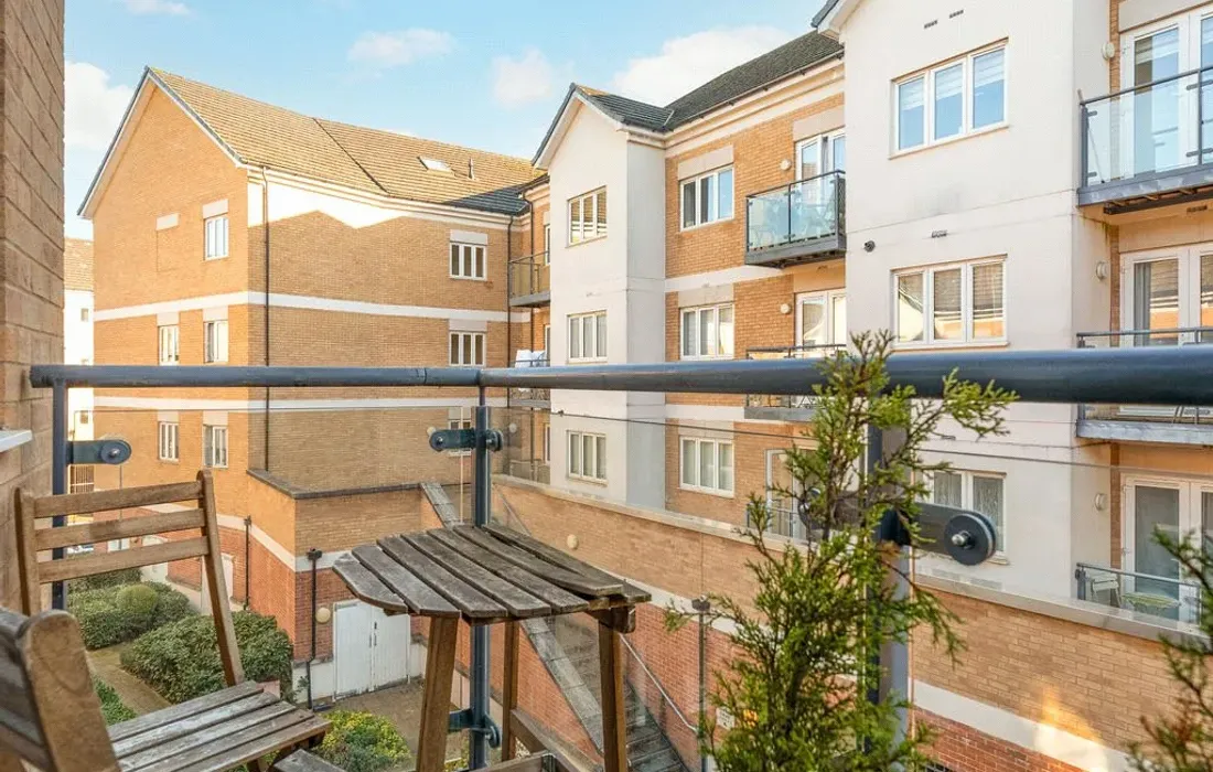 2 bedroom apartment for sale