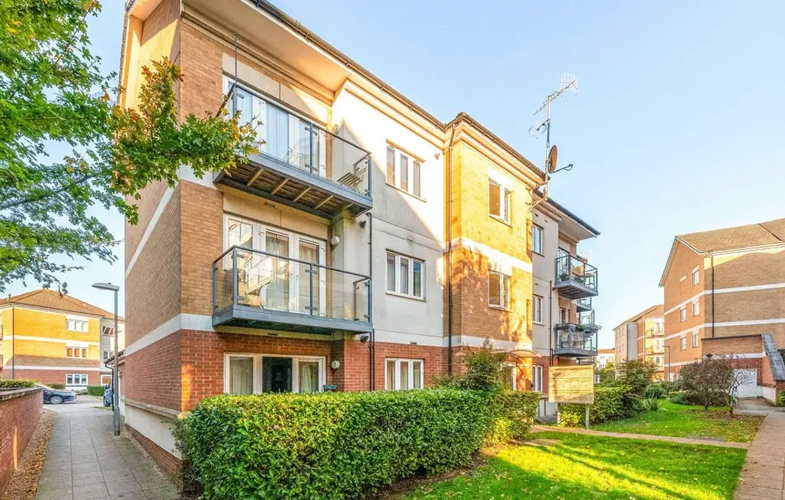 2 bedroom apartment for sale