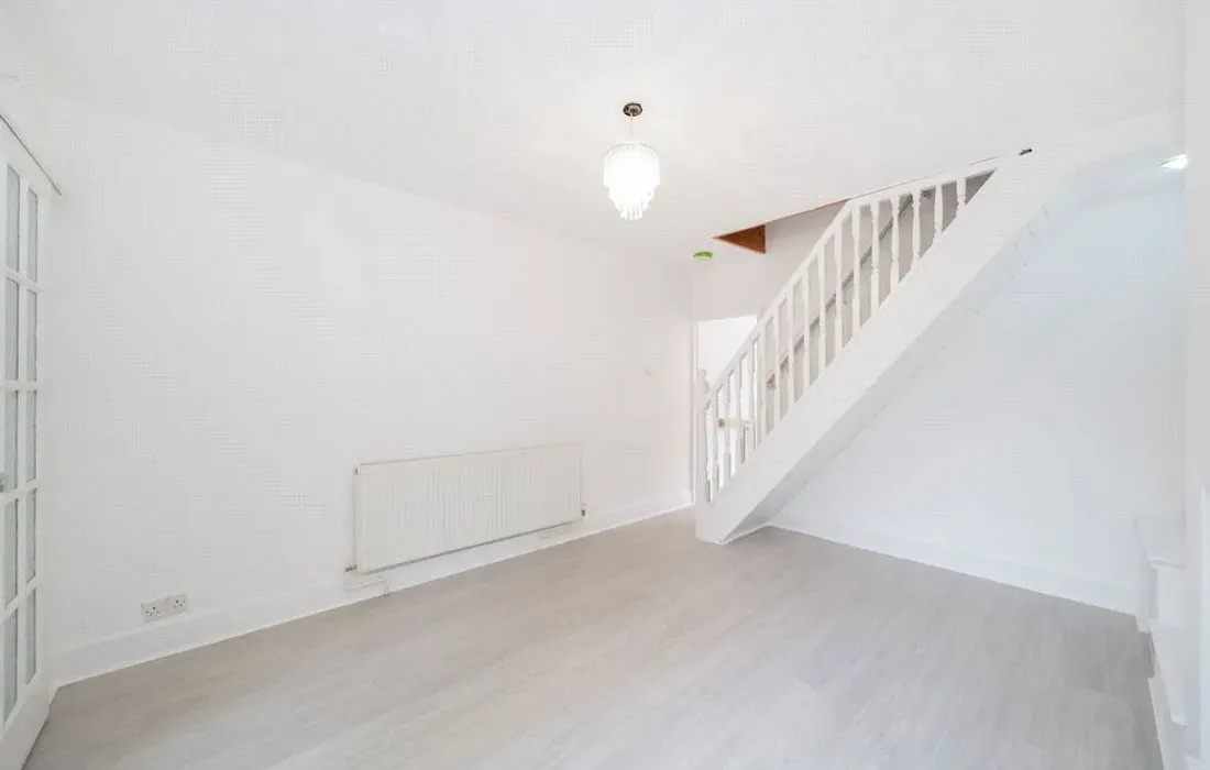 2 bedroom house to rent