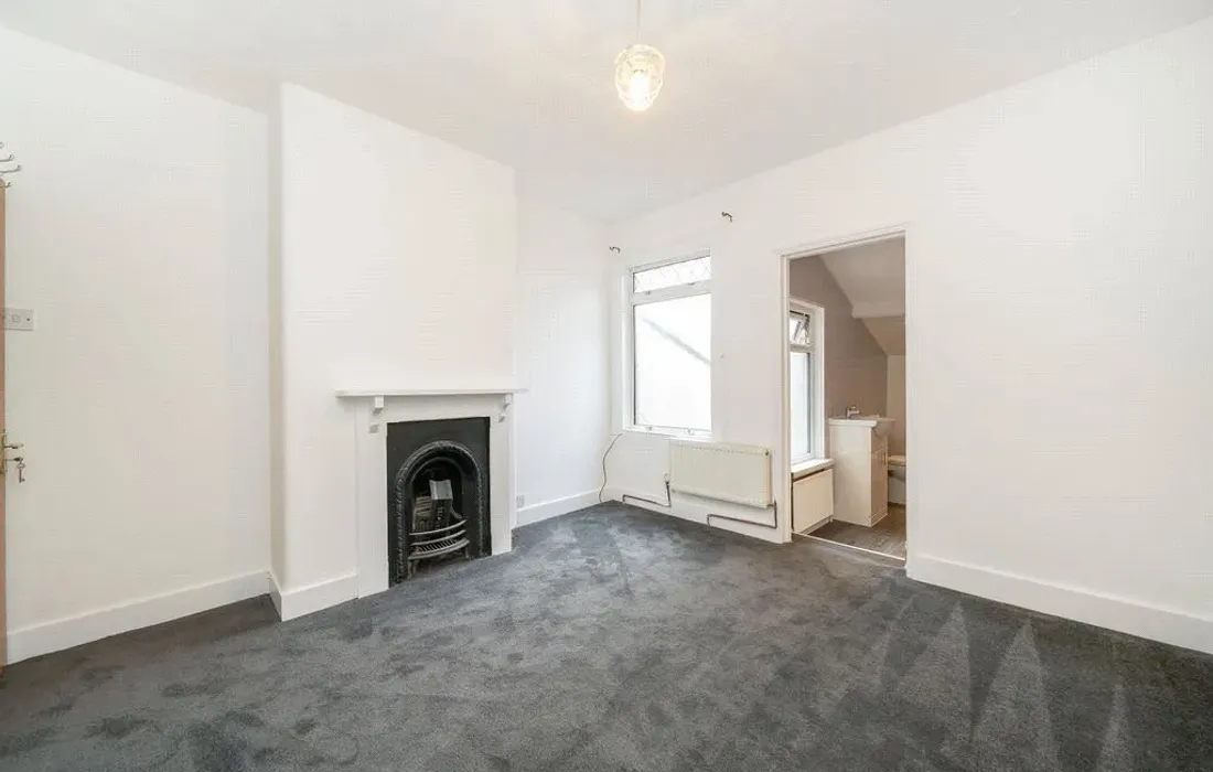 2 bedroom house to rent