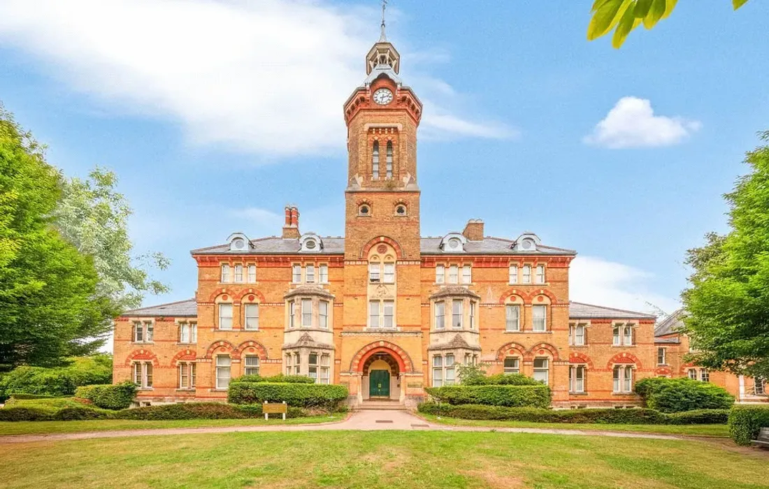 2 bedroom apartment for sale