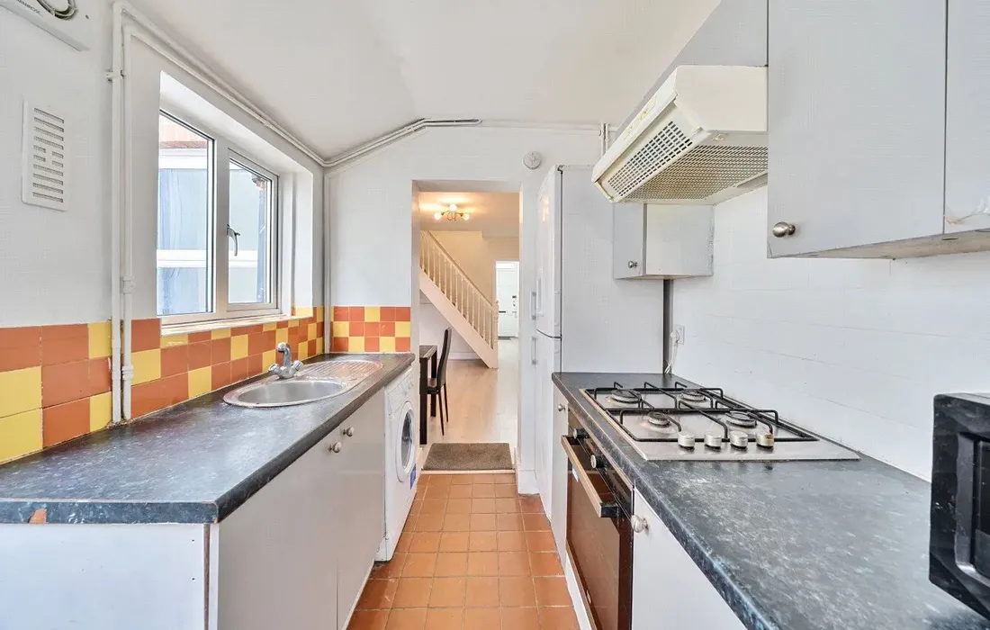 2 bedroom house for sale