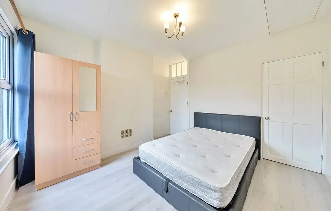 2 bedroom house for sale