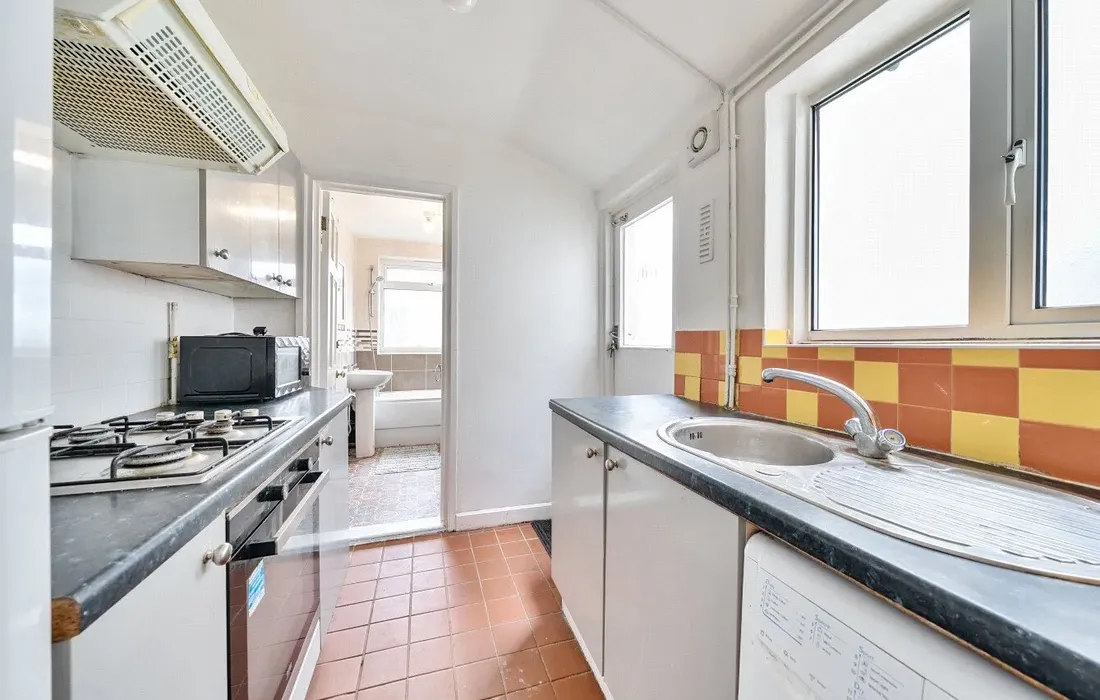 2 bedroom house for sale