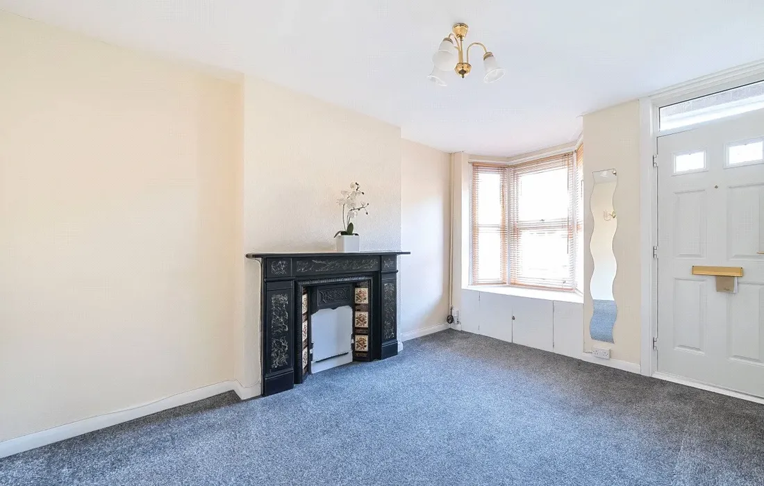 2 bedroom house for sale