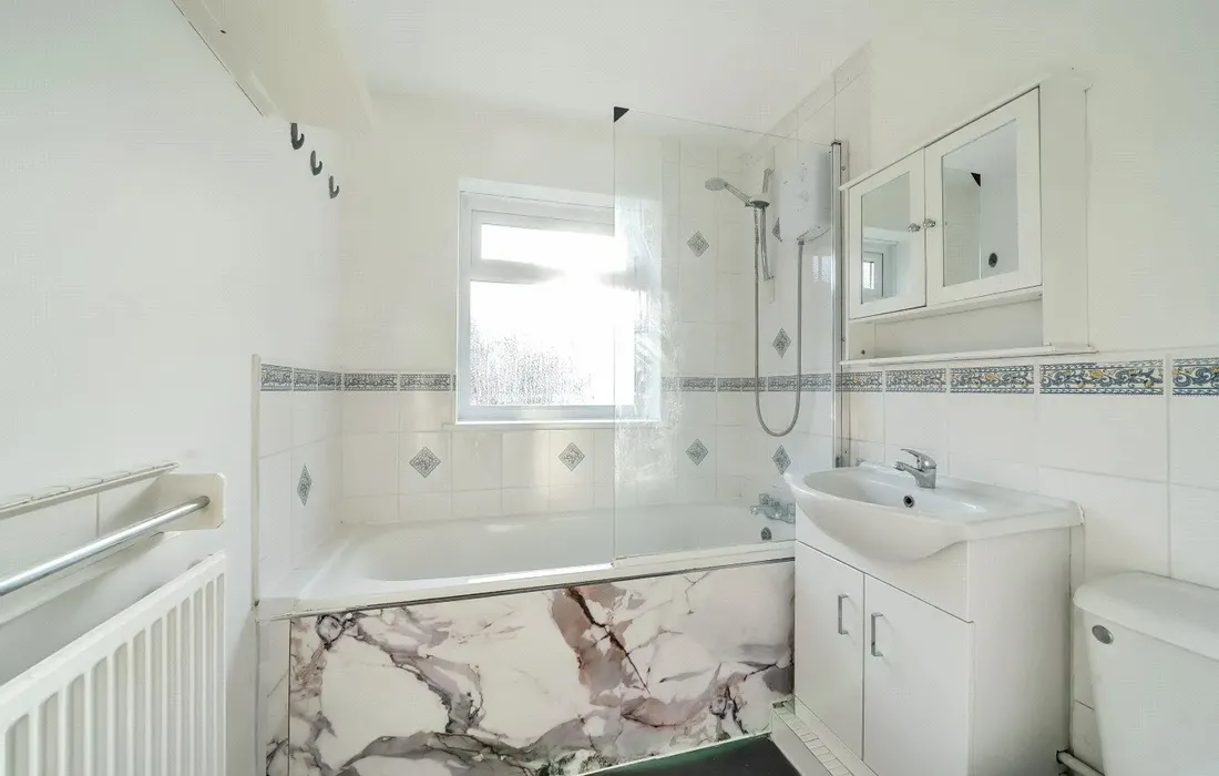 2 bedroom house for sale