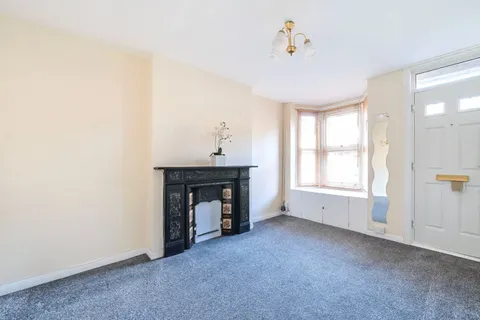 2 bedroom house for sale