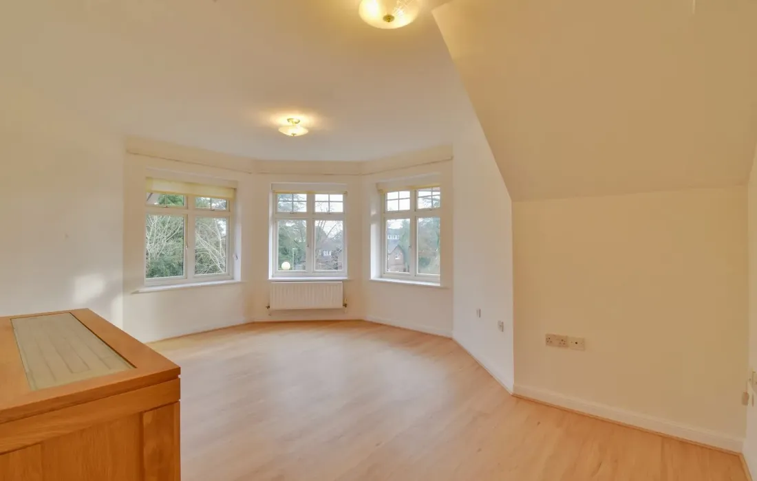 2 bedroom apartment to rent