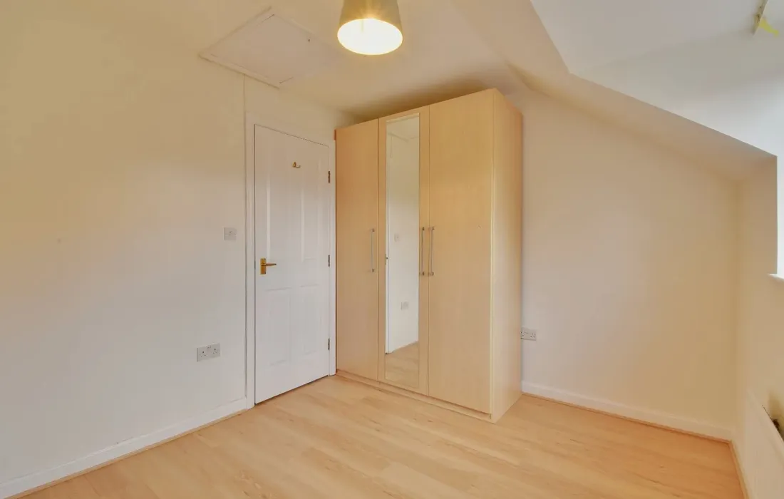 2 bedroom apartment to rent