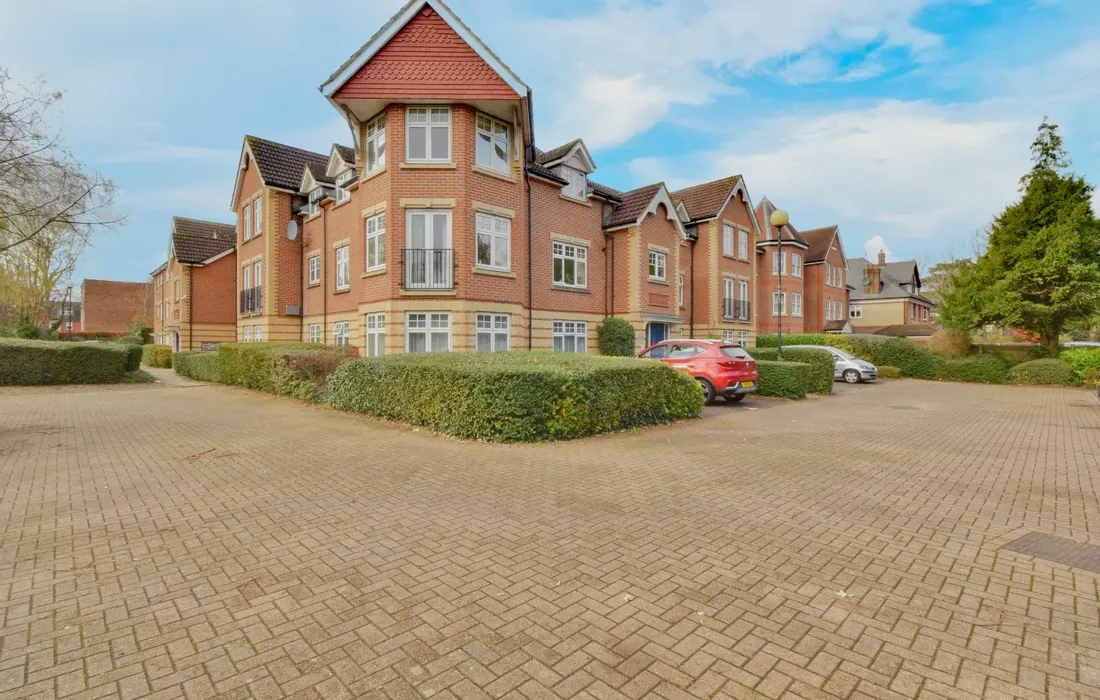 2 bedroom apartment to rent