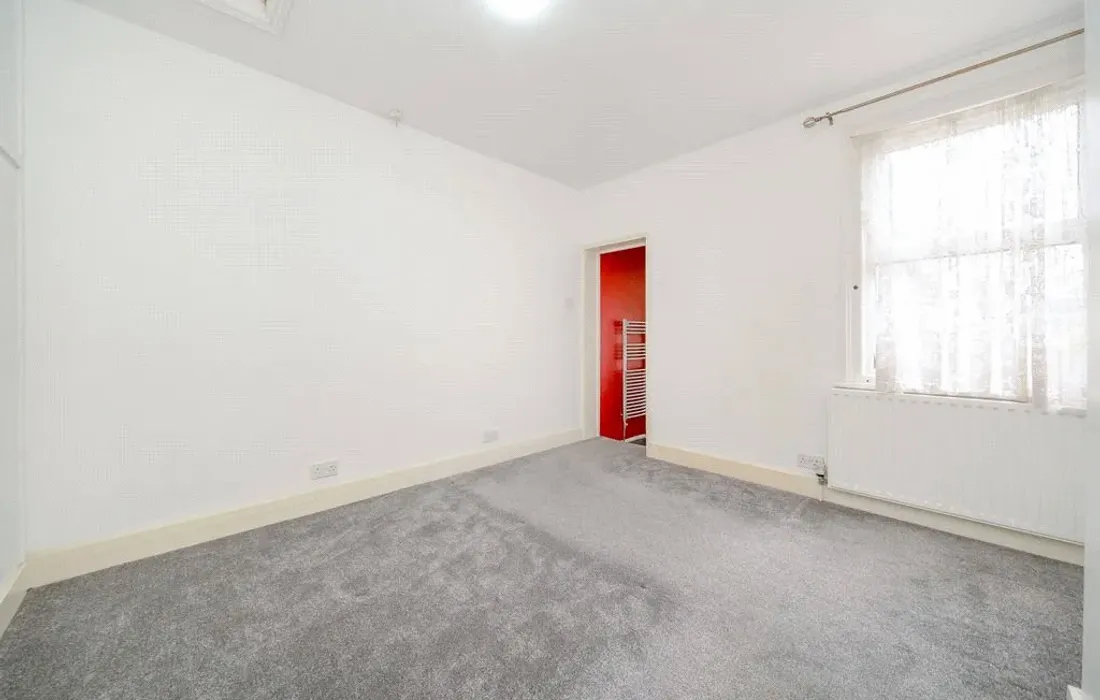 2 bedroom house for sale
