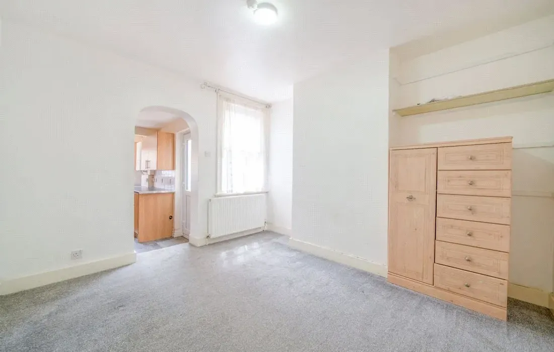 2 bedroom house for sale