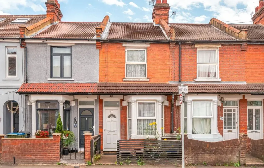 2 bedroom house for sale