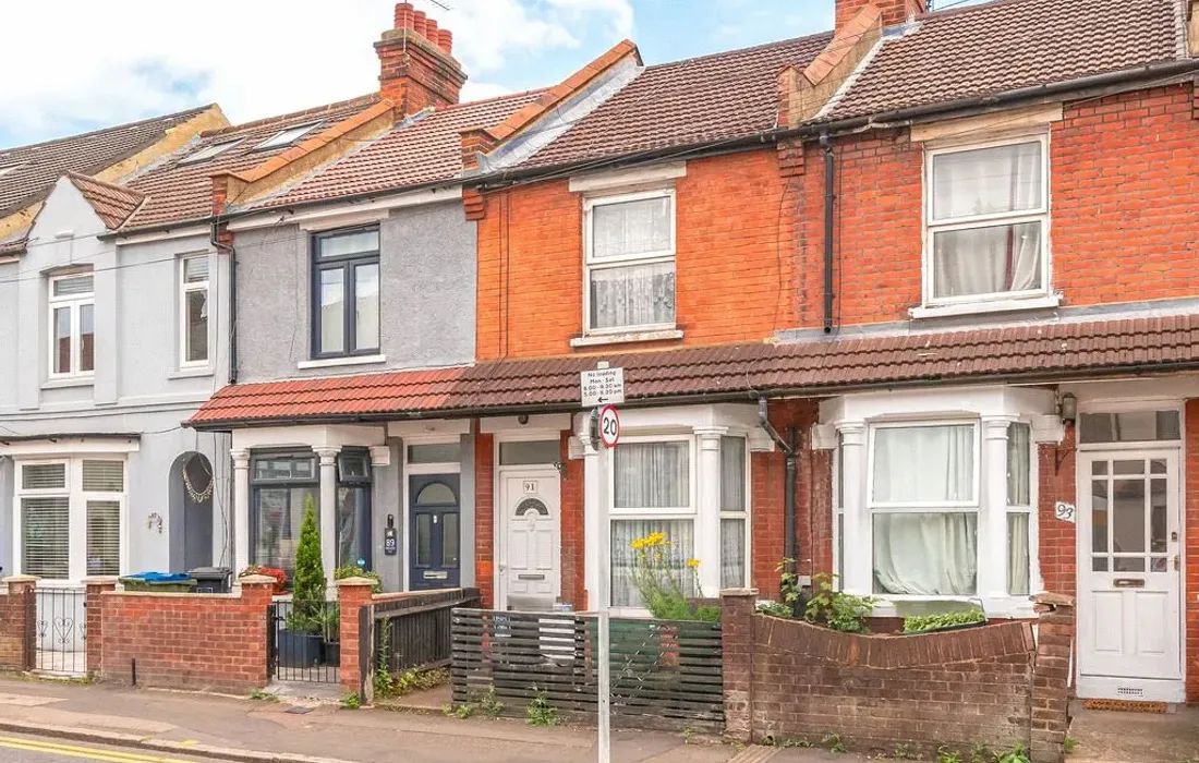 2 bedroom house for sale