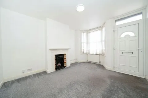 2 bedroom house for sale