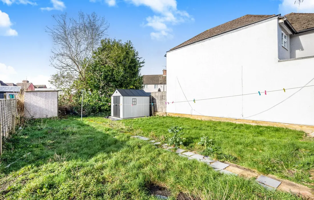 1 bedroom maisonette for sale