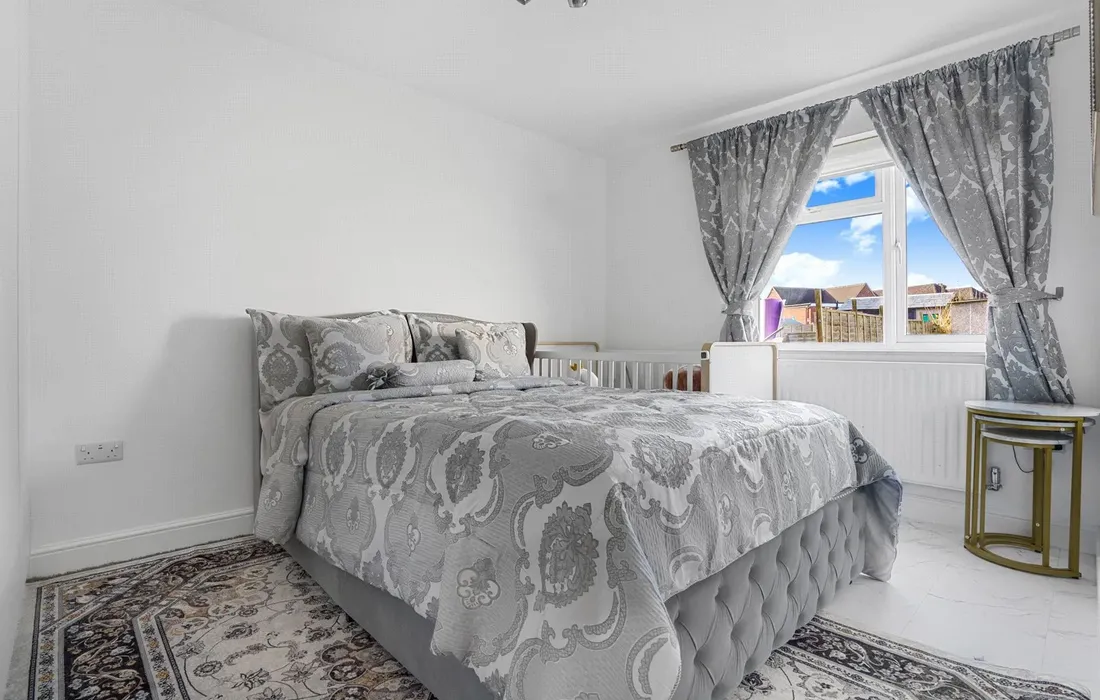 1 bedroom maisonette for sale