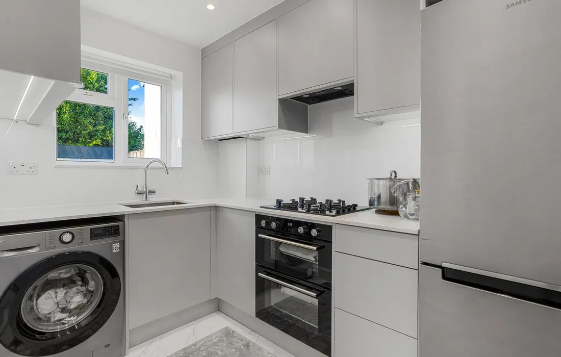 1 bedroom maisonette for sale