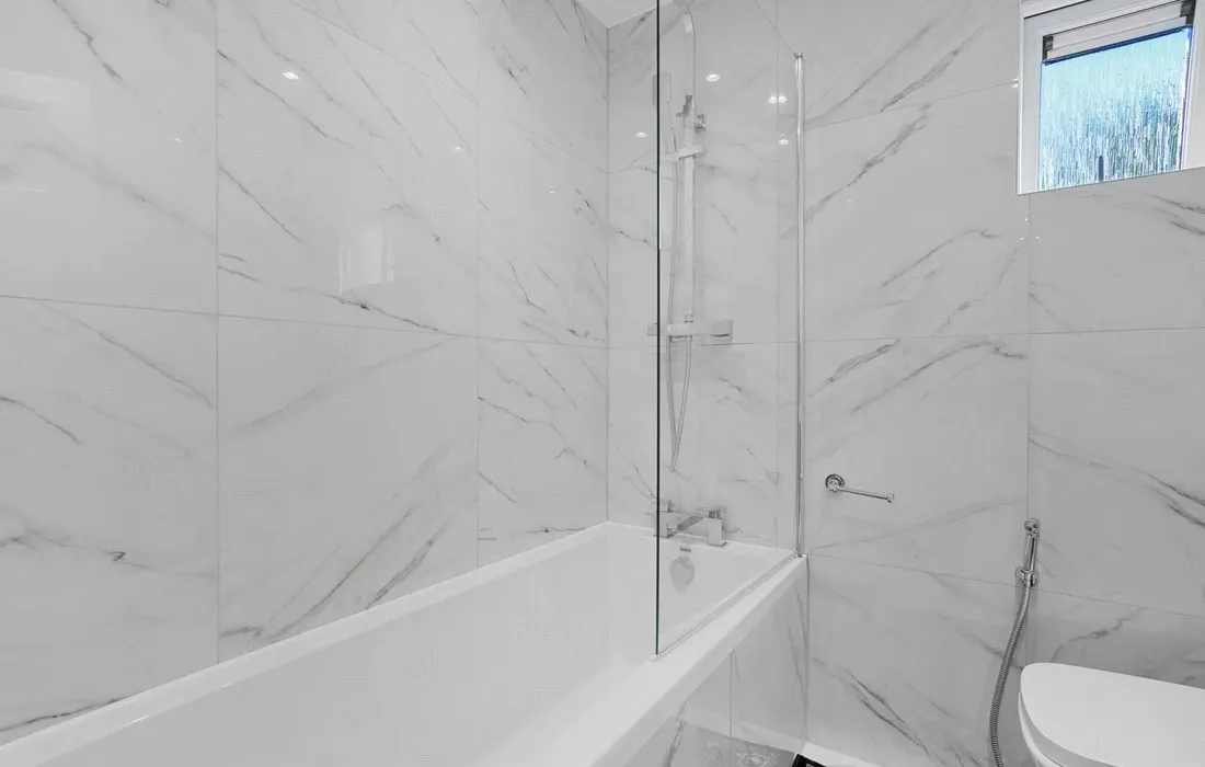 1 bedroom maisonette for sale