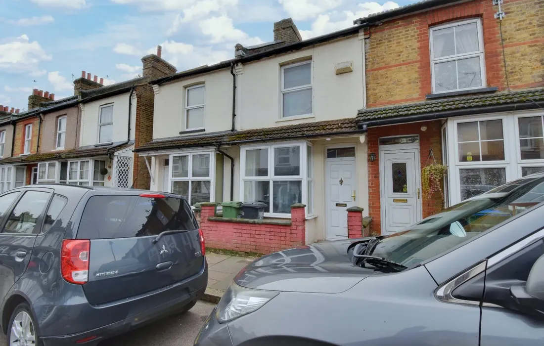2 bedroom house to rent