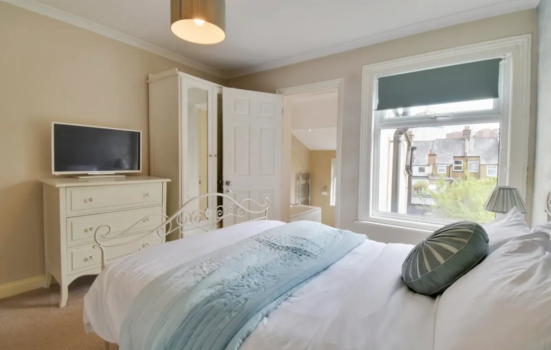 2 bedroom house to rent