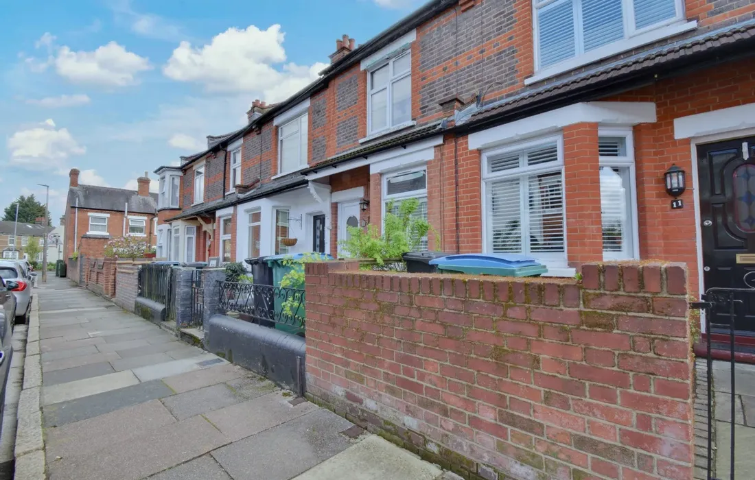 2 bedroom house to rent