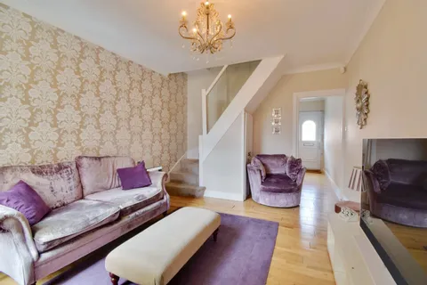 2 bedroom house to rent