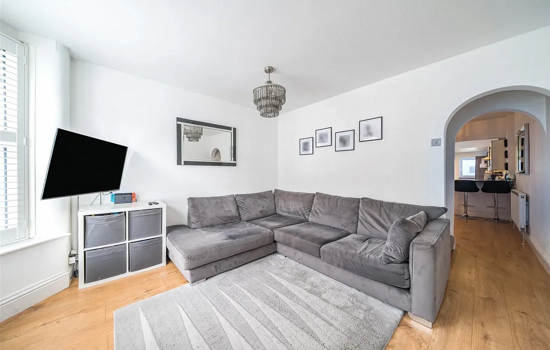 2 bedroom house for sale