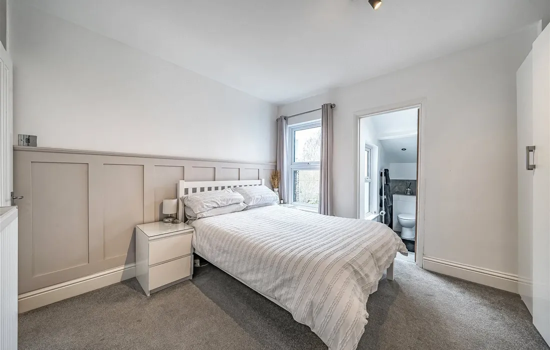 2 bedroom house for sale