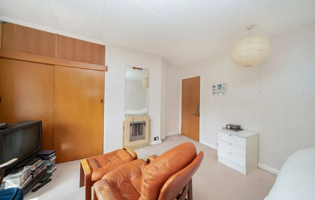 5 bedroom house for sale