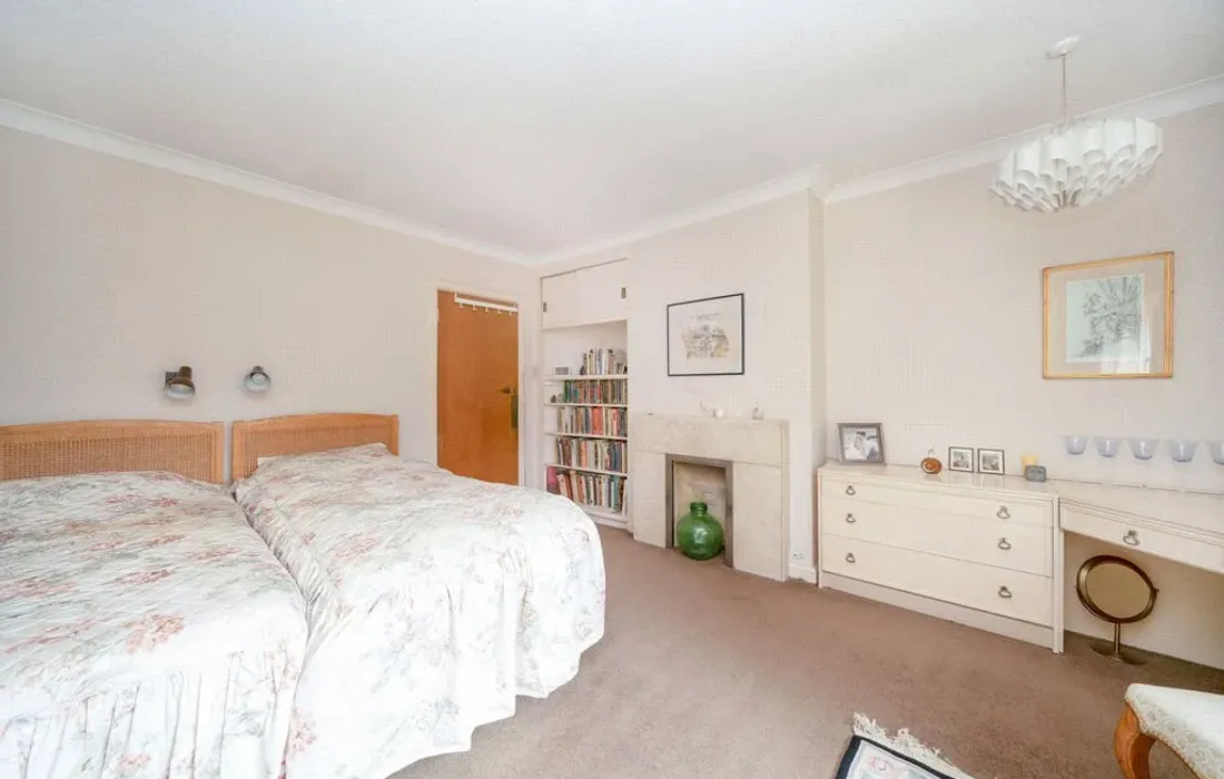 5 bedroom house for sale