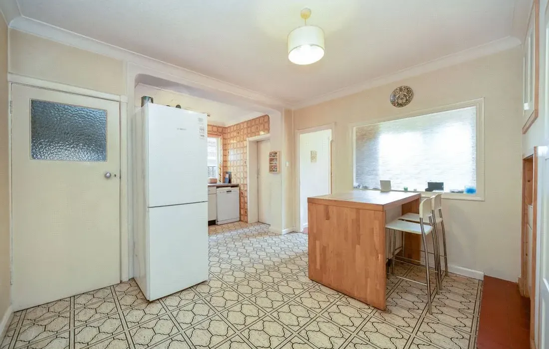 5 bedroom house for sale