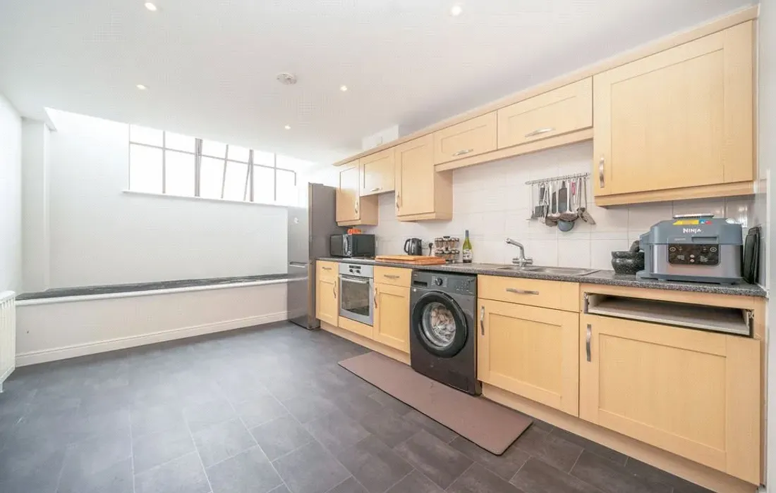 3 bedroom apartment for sale