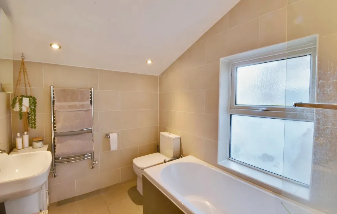 2 bedroom house to rent