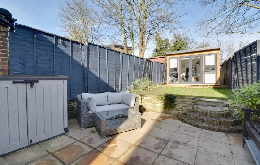 2 bedroom house to rent